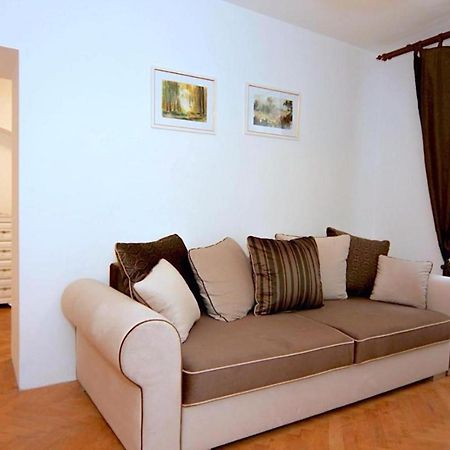 Valentina'S Apartment In City Center Braşov Eksteriør bilde