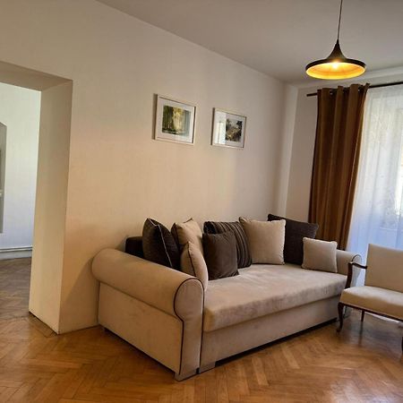 Valentina'S Apartment In City Center Braşov Eksteriør bilde
