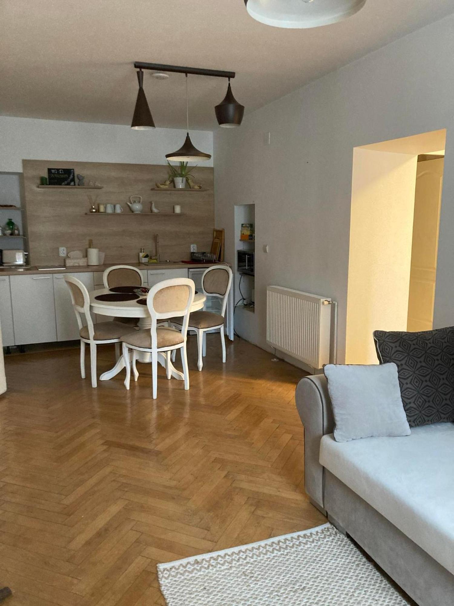 Valentina'S Apartment In City Center Braşov Eksteriør bilde